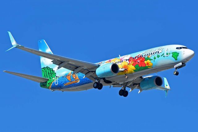 Boeing 737-800 (N560AS) - Alaska Boeing 737-890 N560AS Spirit of the Islands at Phoenix Sky Harbor on December 30, 2017.