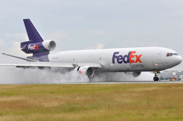 Boeing MD-11 (N604FE)