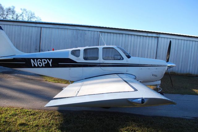 Beechcraft 35 Bonanza (N6PY)