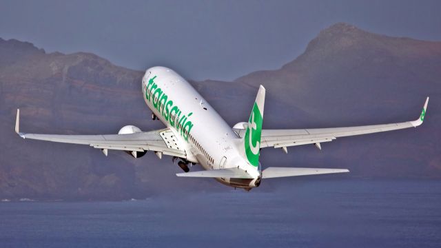 Boeing 737-800 (F-HTVE) - Take-Off .View from Gaula Hill.