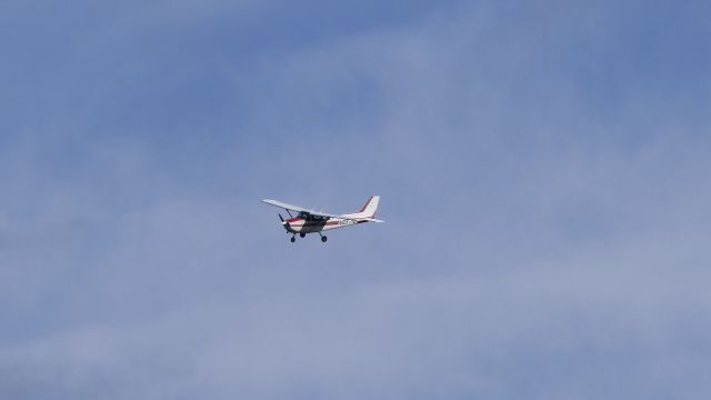 Cessna Skyhawk (N65716)