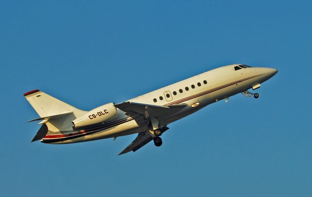 Dassault Falcon 2000 (CS-DLC)