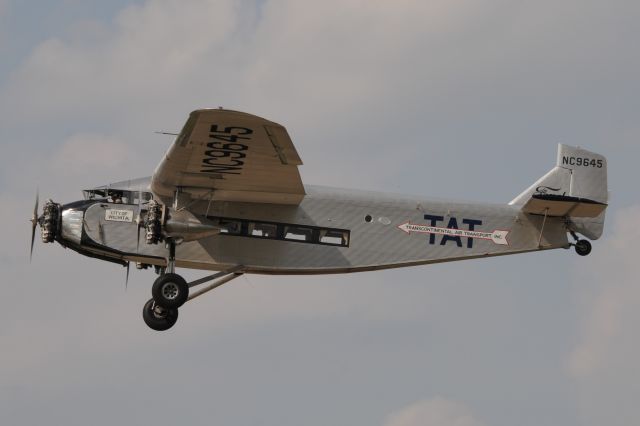 NC9645 — - Shot this yesterday, 09-03-15 at Goshen Indiana. 1928 built Ford Trimotor Model 5-AT-B, S/N 8. Wow. Got to get a ride in it earlier!