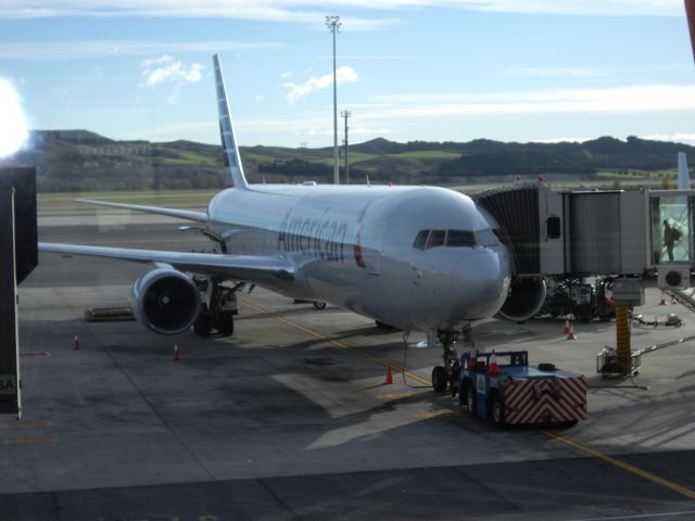 BOEING 767-300 (N346AN)