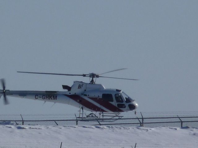 C-GHKM — - landing at the avitat
