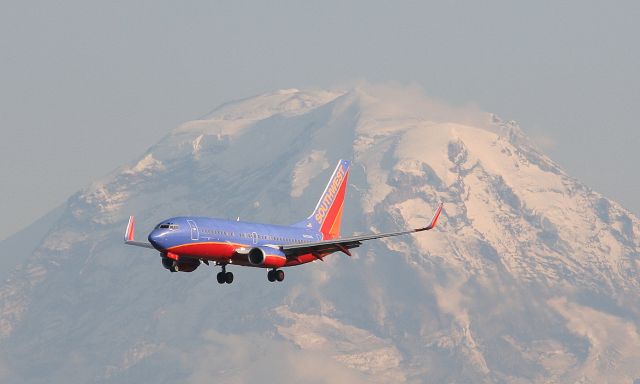 Boeing 737-700 — - Photo by Paul Braymen