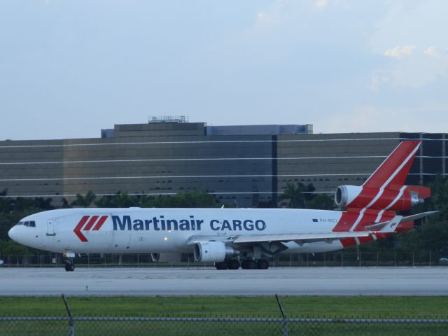 Boeing MD-11 (PH-MCY)