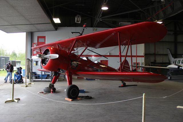 — — - Spectacle aérien Aéroport des cantons Bromont CZBM QC. 16-08-20114 Boeing Stearman Royal B75NI N65263