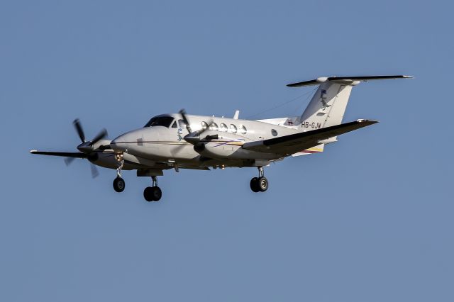 Beechcraft Super King Air 200 (HB-GJW)