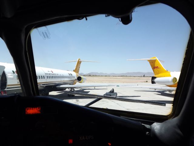 McDonnell Douglas DC-9-30 (XA-UPS)