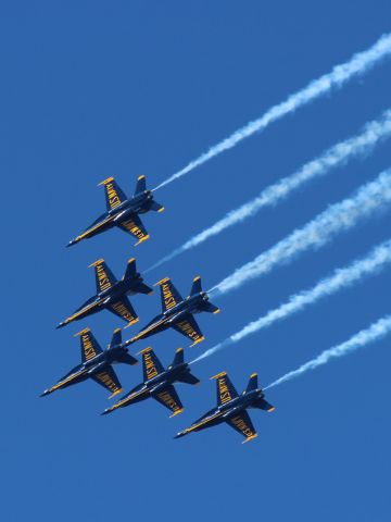 McDonnell Douglas FA-18 Hornet — - Blue Angels in Air Show of Fleet Week SF 2015