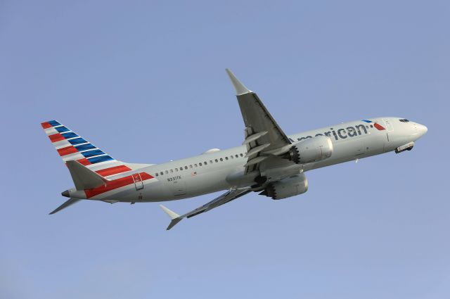 Boeing 737 MAX 8 (N331TK)