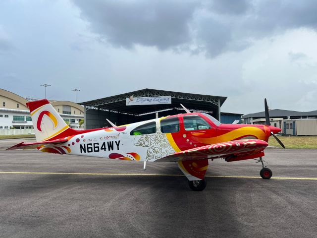 Beechcraft Bonanza (33) (N664WY)