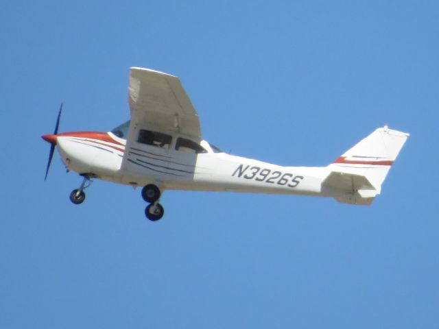 Cessna Skyhawk (N3926S)