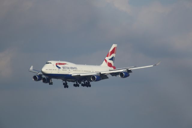 Boeing 747-400 (G-BYGF)