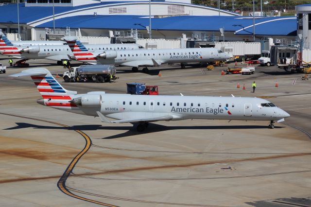 Canadair Regional Jet CRJ-700 (N530EA)