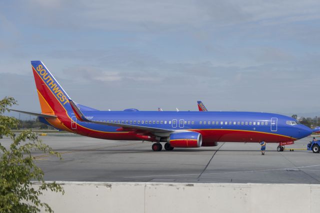 Boeing 737-800 (N8302F) - N8302F  Boeing  B737-8H4  SWA  KLAX  20130303  3879