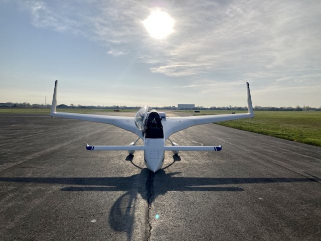 RUTAN Long-EZ (N55GR)