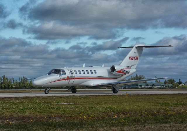 Cessna Citation CJ3 (N824DM)