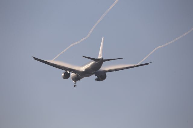 BOEING 777-300ER (TC-LJG)