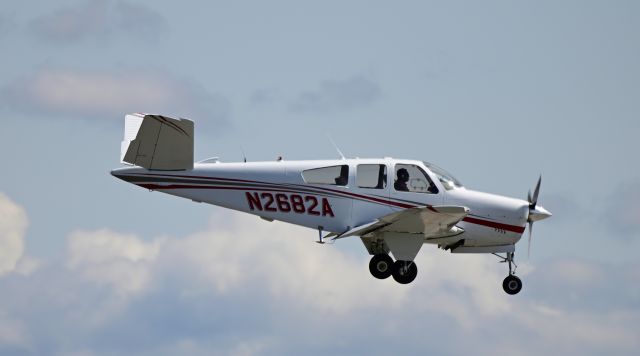 Beechcraft 35 Bonanza (N2682A)