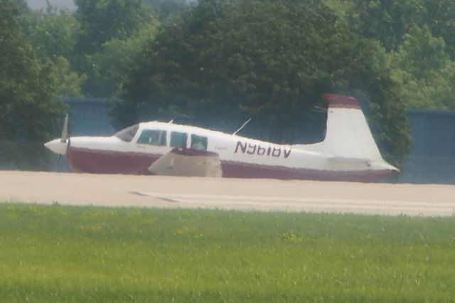 Mooney M-20 (N9618V)