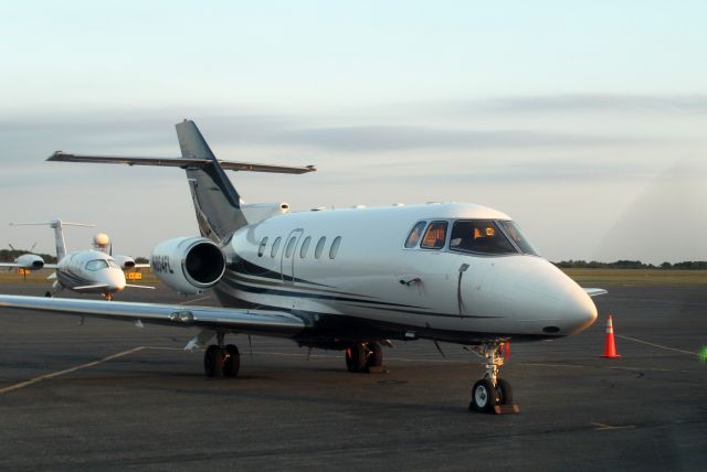 Hawker 800 (N854FL)