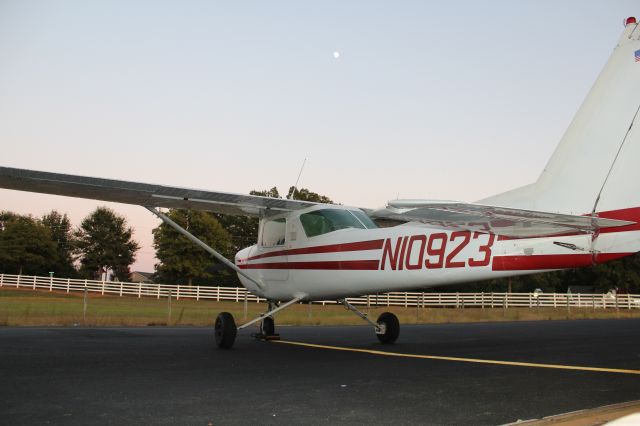 Cessna Commuter (N10923)