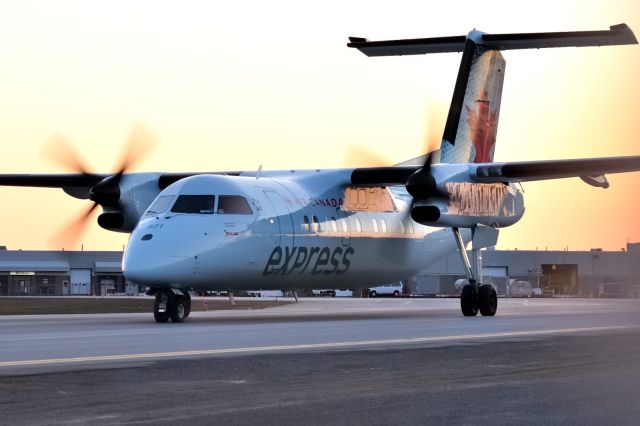 de Havilland Dash 8-100 (C-FGRC)