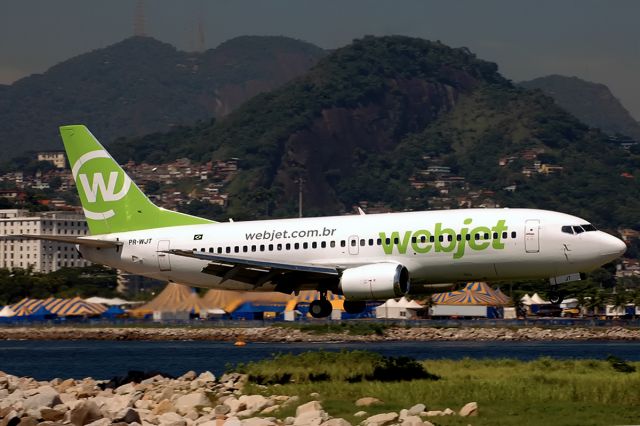 Boeing 737-700 (PR-WJT)