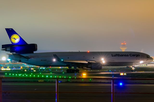 Boeing MD-11 (D-ALCD)