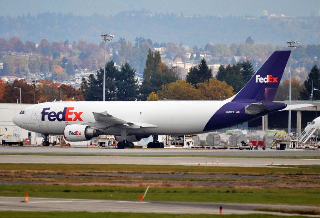 Airbus A300F4-600 (N659FE)