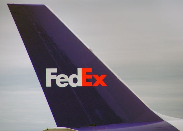 Boeing 757-200 (N992FD)