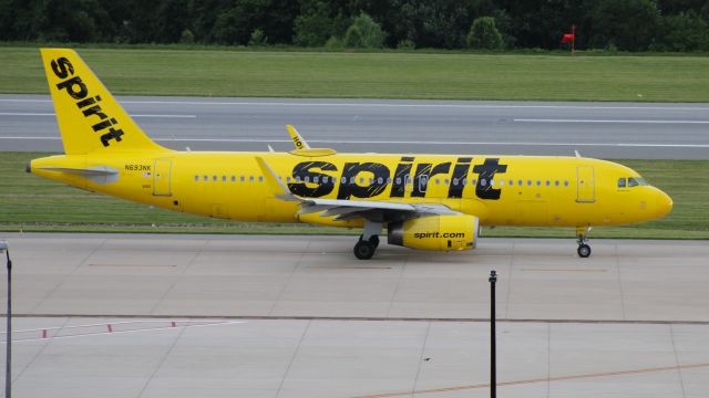 Airbus A320 (N693NK)