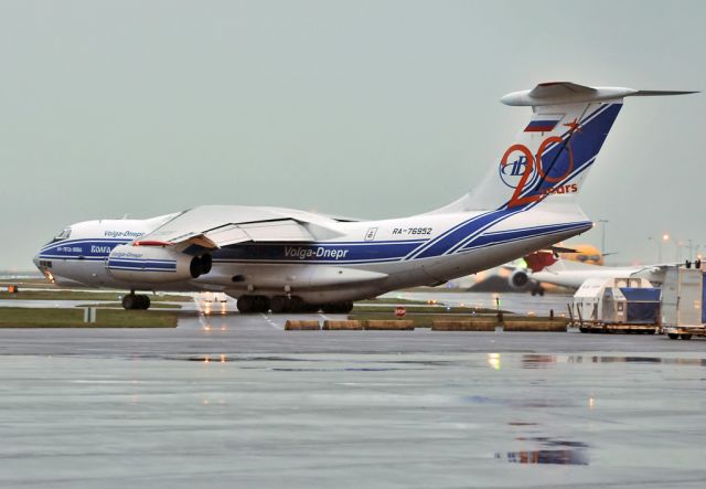 Ilyushin Il-76 (RA-76952)