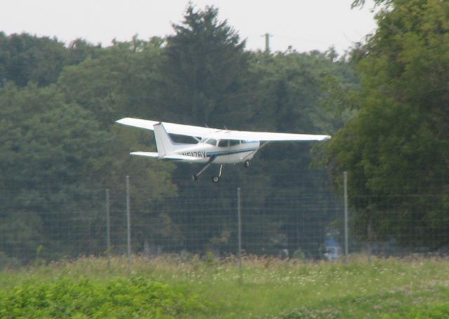 Cessna Cutlass RG (N5176V) - Cessna 172RG at Queen City taking off while gear is coming up