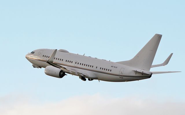 Boeing 737-700 (A6-RJU) - royal jet b737-77w bbj a6-rju dep shannon 15/11/18.