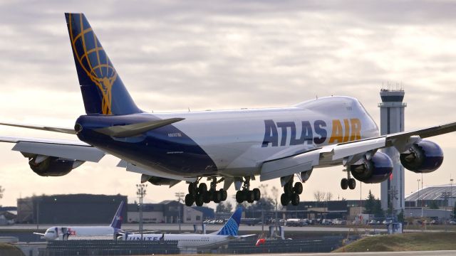 JetPhotos on X: A LATAM Cargo 767 landing in São Paulo.