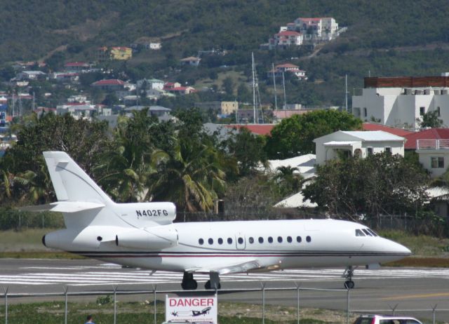 Dassault Falcon 900 (N402FG)