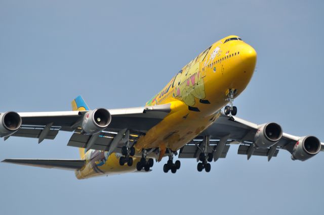 Boeing 747-400 (JA8957) - 2013/9/21