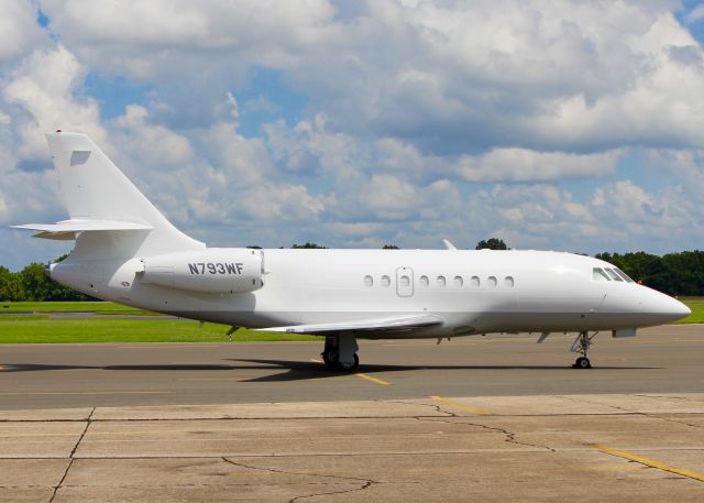 Dassault Falcon 2000 (N793WF) - At Downtown Shreveport.