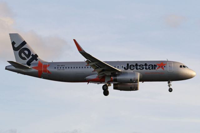 Airbus A320 (VH-VFX)