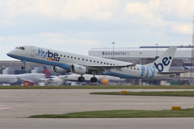 Embraer ERJ-190 (G-FBEK) - BEE7353 departing for Milan