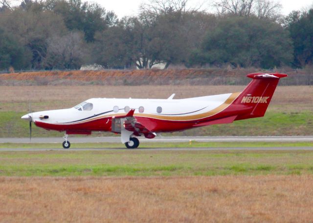 Pilatus PC-12 (N610NK) - At Shreveport Regional. Nice new paint since last photographed. 