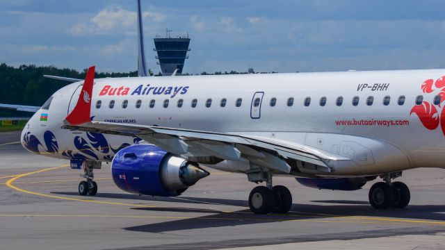 Embraer ERJ-190 (VP-BHH)