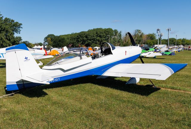 Vans RV-8 (N901DT)