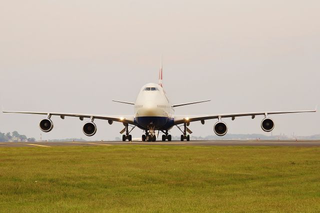 Boeing 747-400 (G-BNLM) - The British are coming !