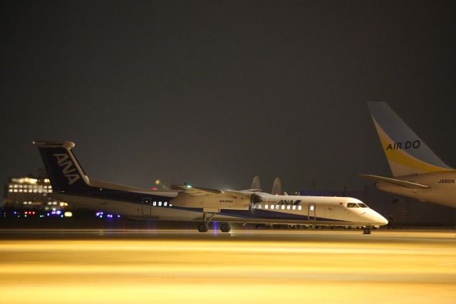 de Havilland Dash 8-400 (JA855A) - 17 December 2015:HKD-CTS.