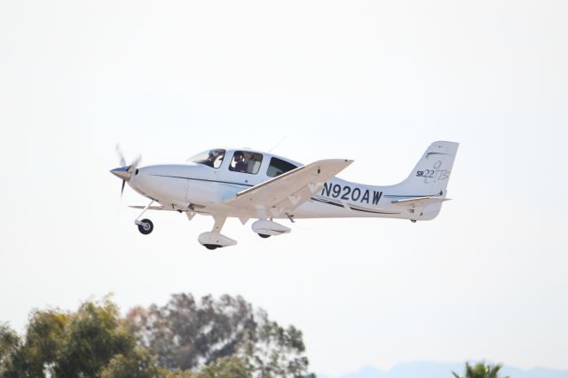 Cirrus SR-22 (N920AW)