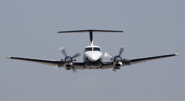 Beechcraft King Air F90 (N322GK) - Clean and Beautiful bird